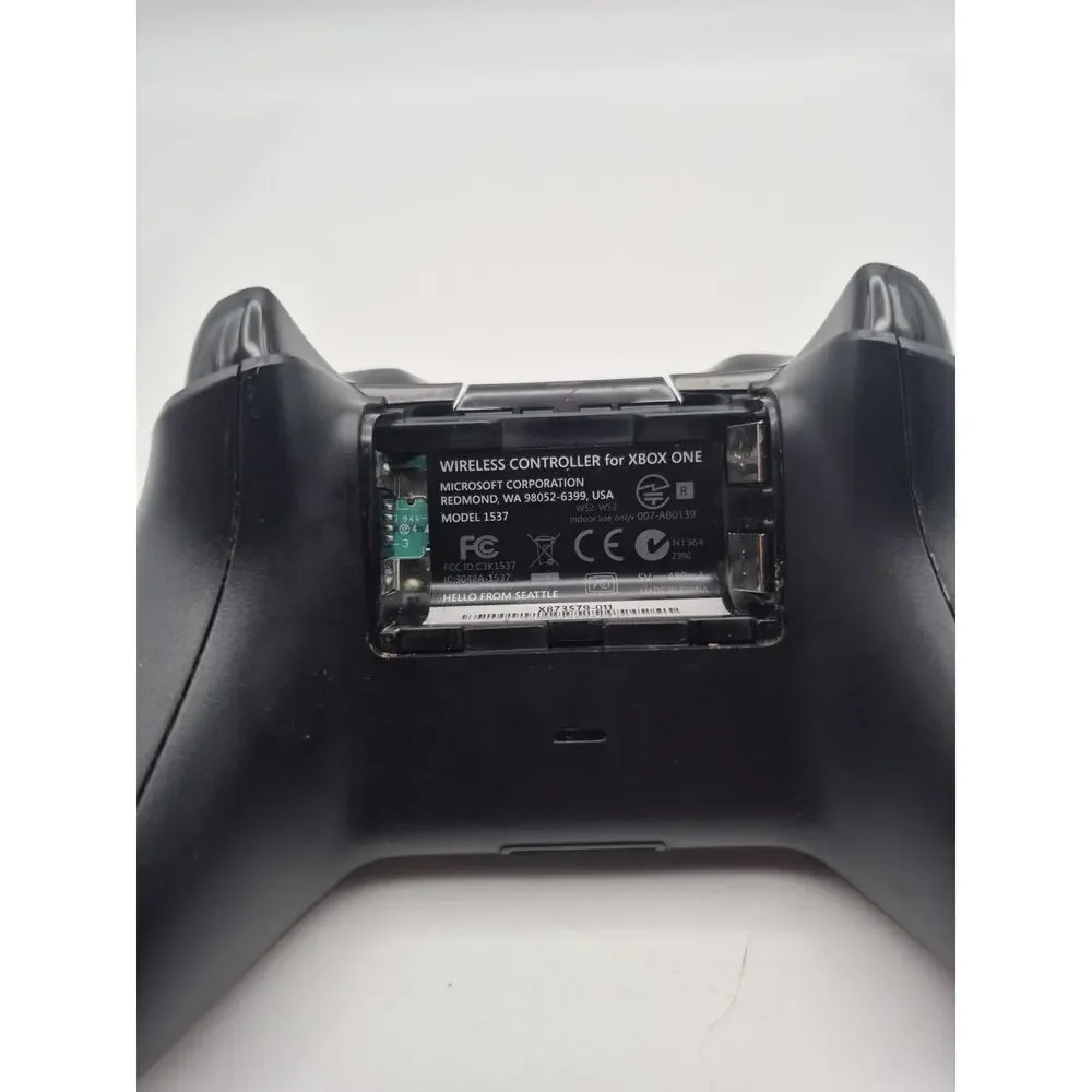 Microsoft Xbox One Black Wireless Controller Model 1537 For Parts/Repair